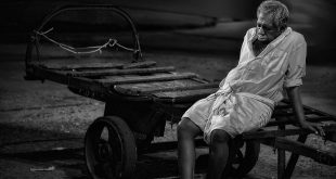 चिट्ठी है किसी दुखी मन की: कुंवर बेचैन