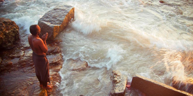 एक कण दे दो न मुझको - अंचल