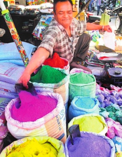 A vendor sells Holi Colors in Jalandhar