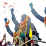 Floral tributes being paid to Shaheed Bhagat Singh Rajguru and Sukhdev on their martyrdom day at the Jagraon bridge in Ludhiana