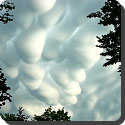 What are mammatus clouds and how are they formed?
