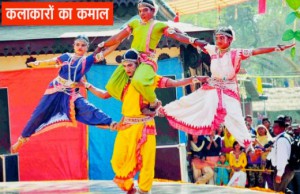 Odisha folk dancers performing at Surajkund International Crafts Mela Faridabad