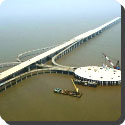What is unique about the Hangzhou Bay Bridge?