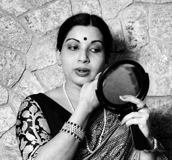 Jayalalitha-in-her-younder-days
