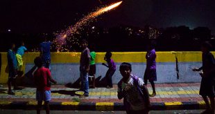 Diwali Festival Hindi Bal Kavita दीप जलाओ दीप जलाओ आज दिवाली रे