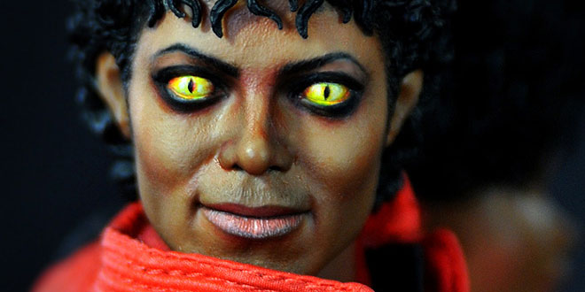 Michael Jackson: Thriller - Horror themed Music Video