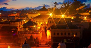 पशुपतिनाथ मंदिर, काठमांडू, नेपाल - अभी भी अडिग