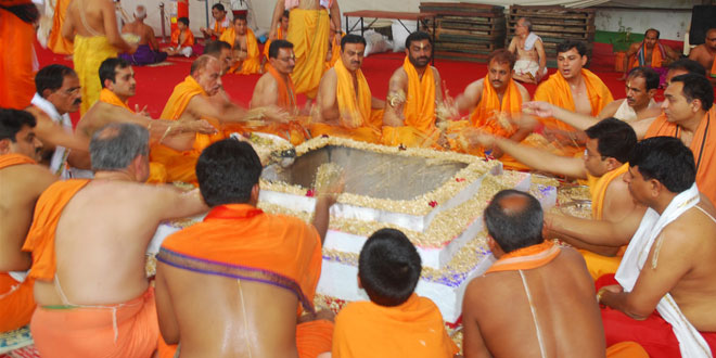Shri Ganesh Mantra and Aarti श्री गणेश मन्त्र एवं आराधना