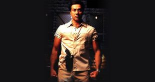 Motivational Bollywood Desh Prem Geet वतन वालो वतन ना बेच देना