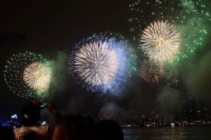 Fireworks illuminate the sky over Manhattan on July 4, 2015 in New York to celebrate Independence Day.