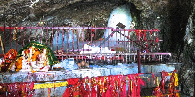 श्री अमरनाथ का हिमनिर्मित शिवलिंग