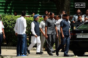Former Prime Minister Manmohan Singh leaves after paying homage to former President APJ Abdul Kalam at his house in New Delhi on July 28, 2015.