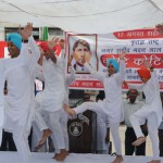 School children perform a bhangra to mark the occasion of the 106th anniversary of execution of revolutionary freedom fighter Madan Lal Dhingra in Amritsar on August 17, 2015