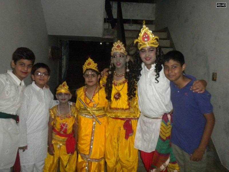 Apoorav Malik with Tejas Tuli, Pulkit Seth, Venu Madan, Tushar Seth, Kanishk Chadha on Janmashtami Festival eve