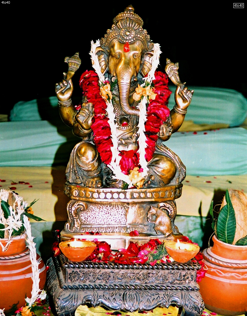 Ganesh Aarti is performed in Hindu Community on any Auspicious Occasion