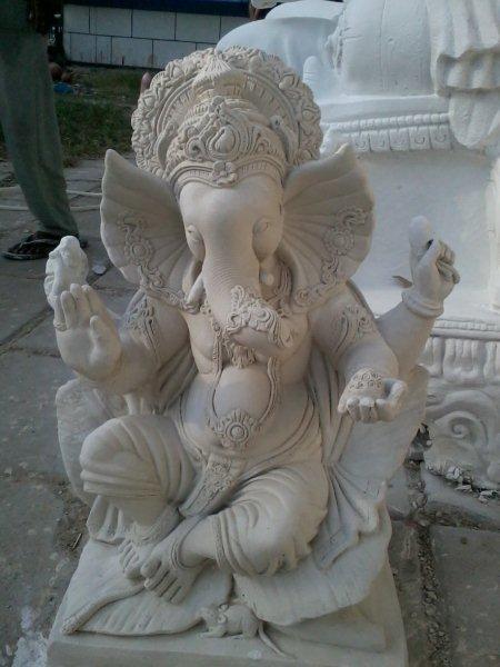 Lord Ganesha Statues are available in different sizes for Ganesh Chaturthi Festival
