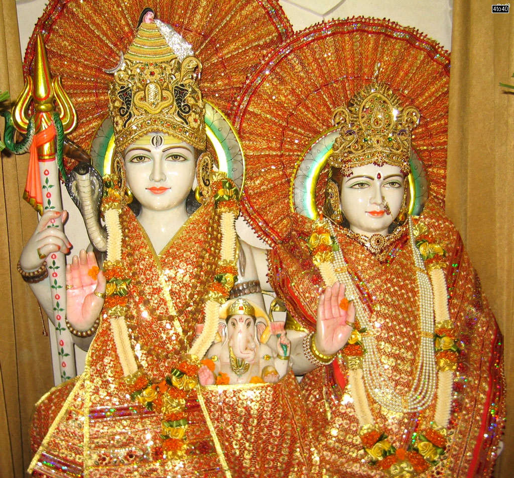 Lord Shiva Maa Parvati and Ganesh Ji