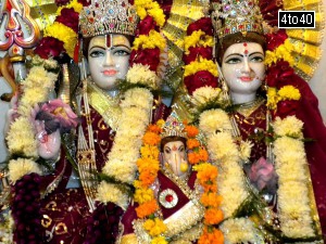 Shiv Parivar consisting Shiva Parvati and Ganesha