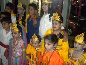 Tushar Seth, Yamir Seth, Kanishk Chadha, Vinny Madan, Pulkit Seth and others on the eve of Janmashtami