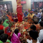 Devotees offer prayers to Goddess Alopsankari on the first day of the nine-day Navratri festival at Alopidevi temple in Allahabad