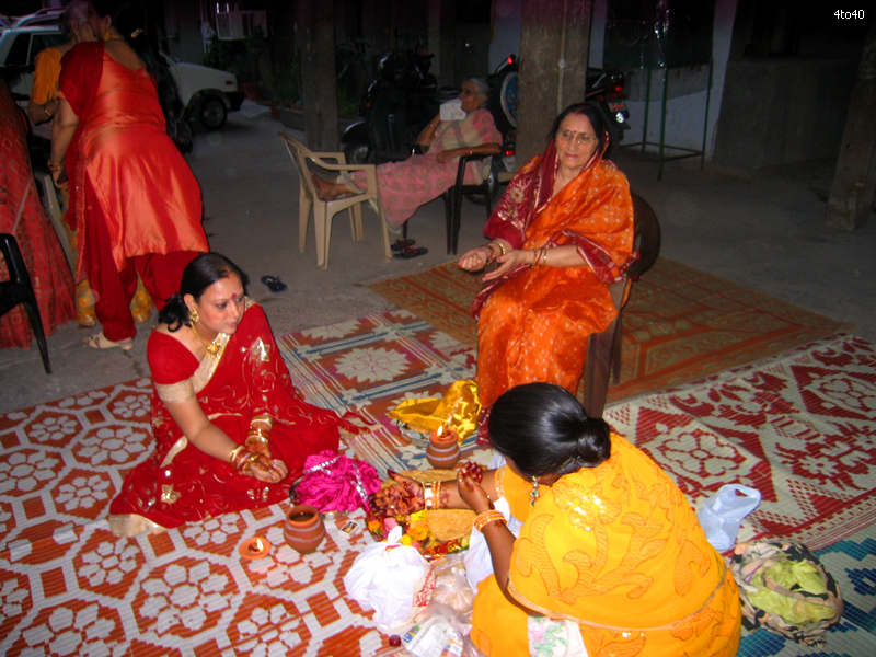 Fast of Karwa Chauth is of particular importance to all Hindu married women in Northern India