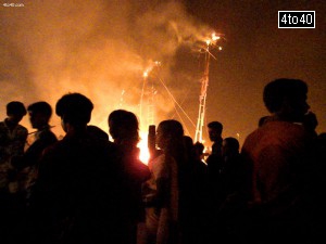 People enjoy watching burning of Ravana, Meghnath and Kumbhkaran effigies at Swarn Jayanti Park, Rohini, New Delhi