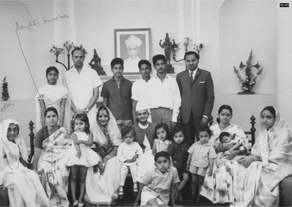 Prime Minister Lal Bahadur Shastri with his family
