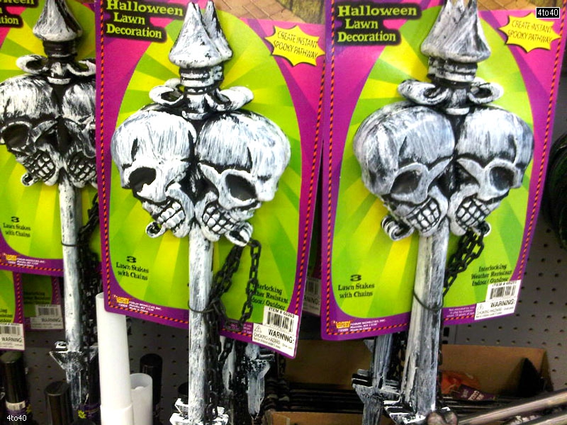 Halloween lawn decorations