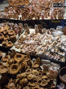 Shop for Kolkata earthen diyas and other decorative items