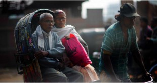 हम तुम - रामदरश मिश्र