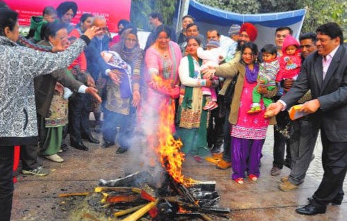 Faculty of a private hospital and parents of girls celebrate Lohri to Save the Girl Child in Jalandhar