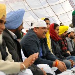 Gul Panag, Bhawant Maan, Sanjay Singh and other leaders of the Aam Adami Party at Shaheedi Jor Mela in Fatehgarh Sahib on December 28, 2015
