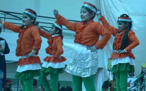 Students of Green Land School Jalandhar bypass perform a colourful dance and a play based on freedom fighters on the school premises