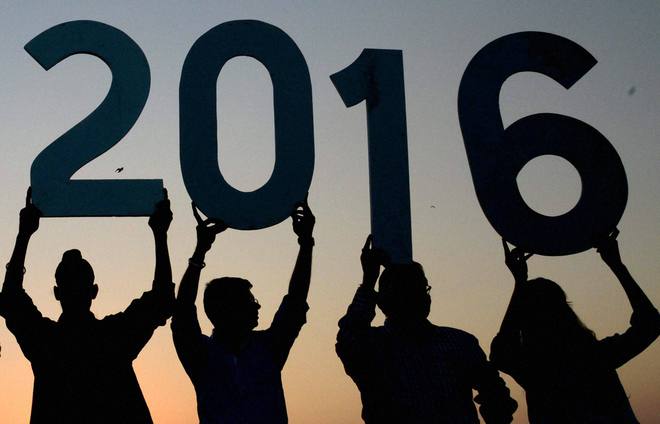 Youngsters welcome the New Year 2016 at Vashi in Navi Mumbai