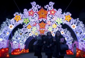 Visitors walk through one of the installations, at the Magical Lantern Festival, created to celebrate the Chinese New Year, at Chiswick House Gardens in London, Britain February 3, 2016.