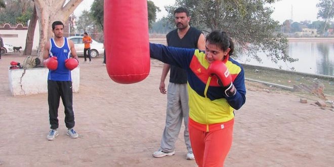 boxing-craze-in-girls-also
