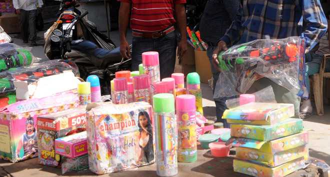 Sub standard colours being sold in Amritsar markets