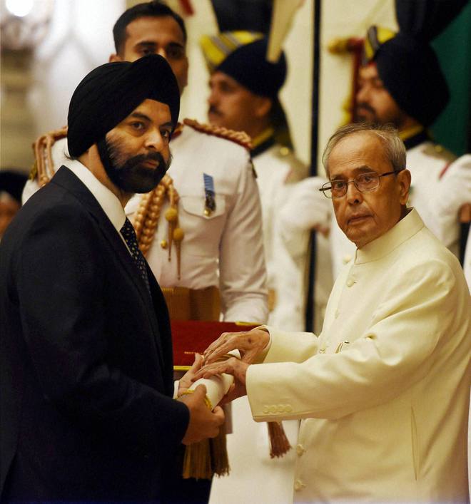 MasterCard CEO Ajaypal Singh Banga receives the Padma Shri Award from President Pranab Mukherjee during an investiture ceremony at Rashtrapati Bhawan in New Delhi on March 28, 2016