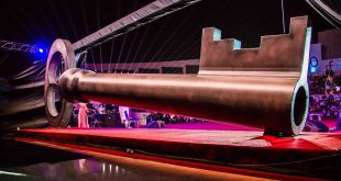 Guinness World Records: Largest Key