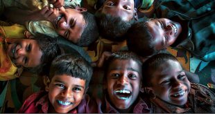 बच्चे अच्छे लगते हैं Hindi Poem on Happy Children