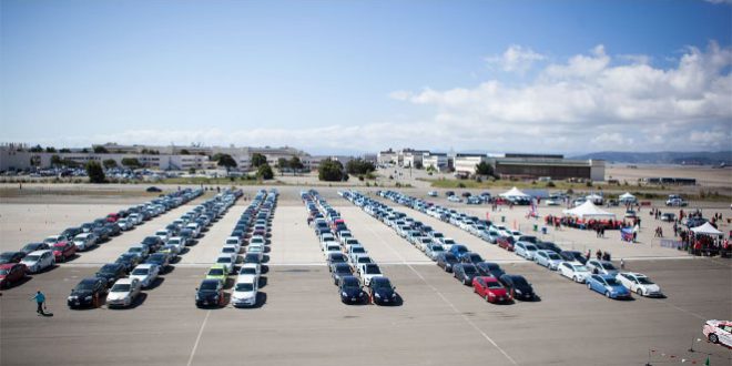 Largest Parade of Hybrid Cars: Toyota Breaks Record