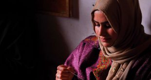 तुम और मैंः दो आयाम - रामदरश मिश्र Hindi Love Poem