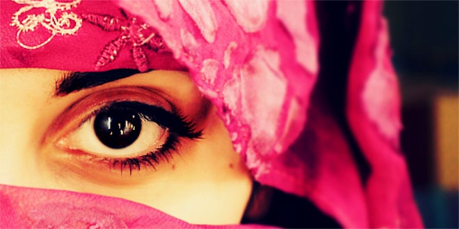 Eyes Astrology in Hindi महिलाओं की आँखों से पहचाने उनका व्यक्तित्व
