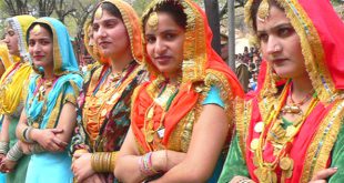 Haryanavi Folksong in Hindi ऊंची एडी बूंट बिलाती