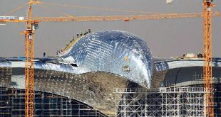 Turkmenistan World Records: Largest bird-shaped building