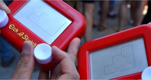 Canada Guinness World Record: Most People Drawing on an Etch A Sketch