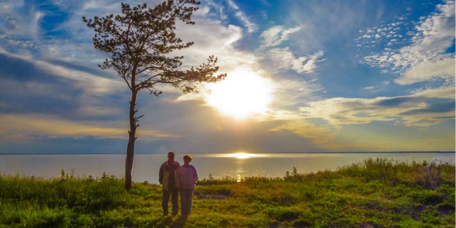 Parent's Day Special English Poem: The Parents Gift