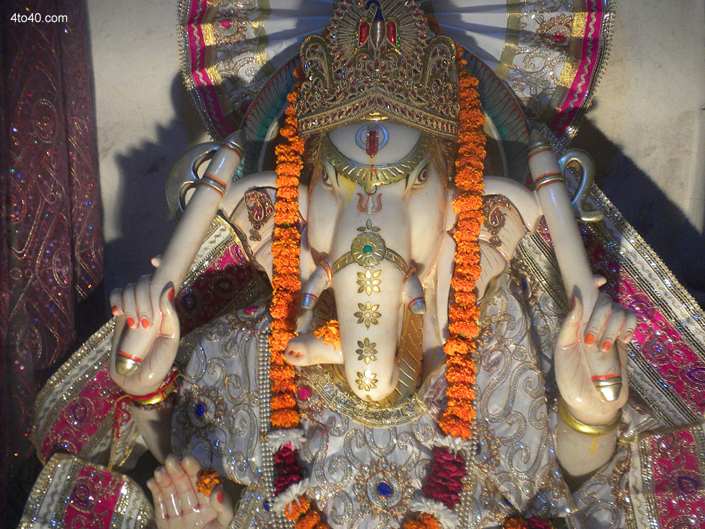 Marble Statue of Lord Ganesha at Ram Temple, Sector 9, Rohini, New Delhi