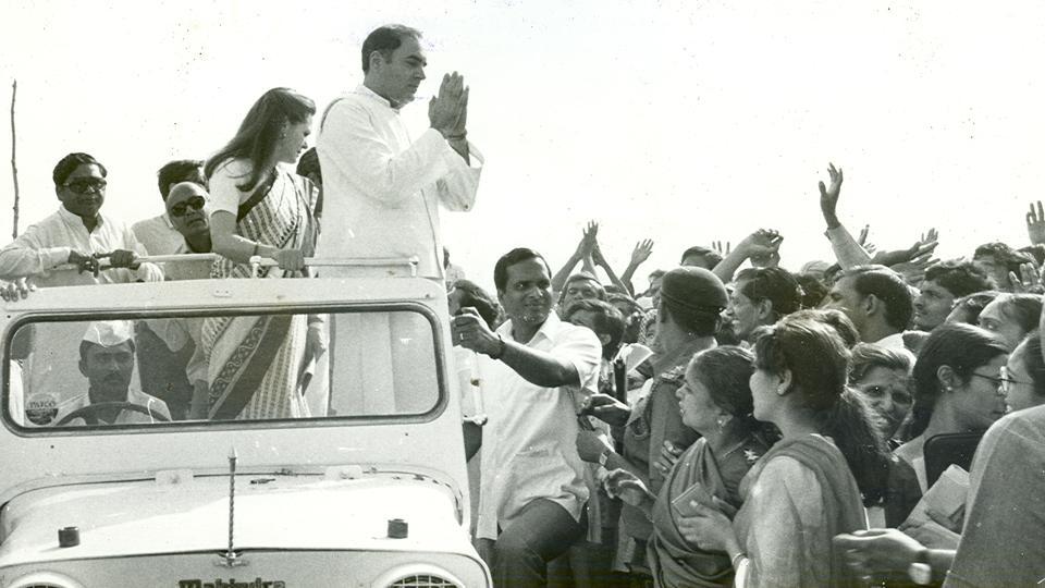 Though many of the insurgents in Sri Lanka peacefully gave in under the IPKF, matters deteriorated soon and fighting erupted again once the IPKF left in 1990 under VP Singh’s government