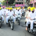 Zila Parishad chairman Gurpreet Singh Maluka along with others on his way to Hussainiwala to pay obeisance to Shaheed Bhagat Singh on his birth anniversary in Bathinda
